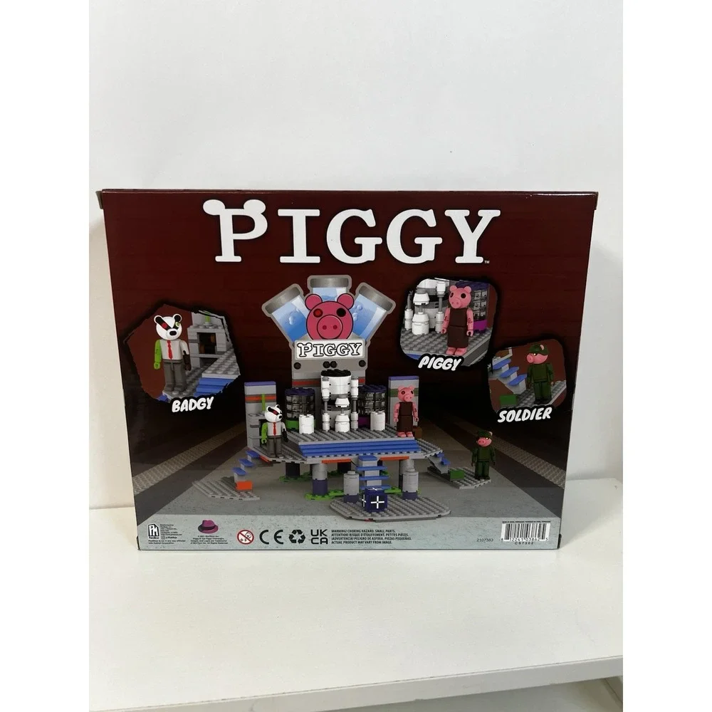 Roblox Piggy Buildable Lab Set 316 Pieces‎ Exclusive DLC Code Toy NEW